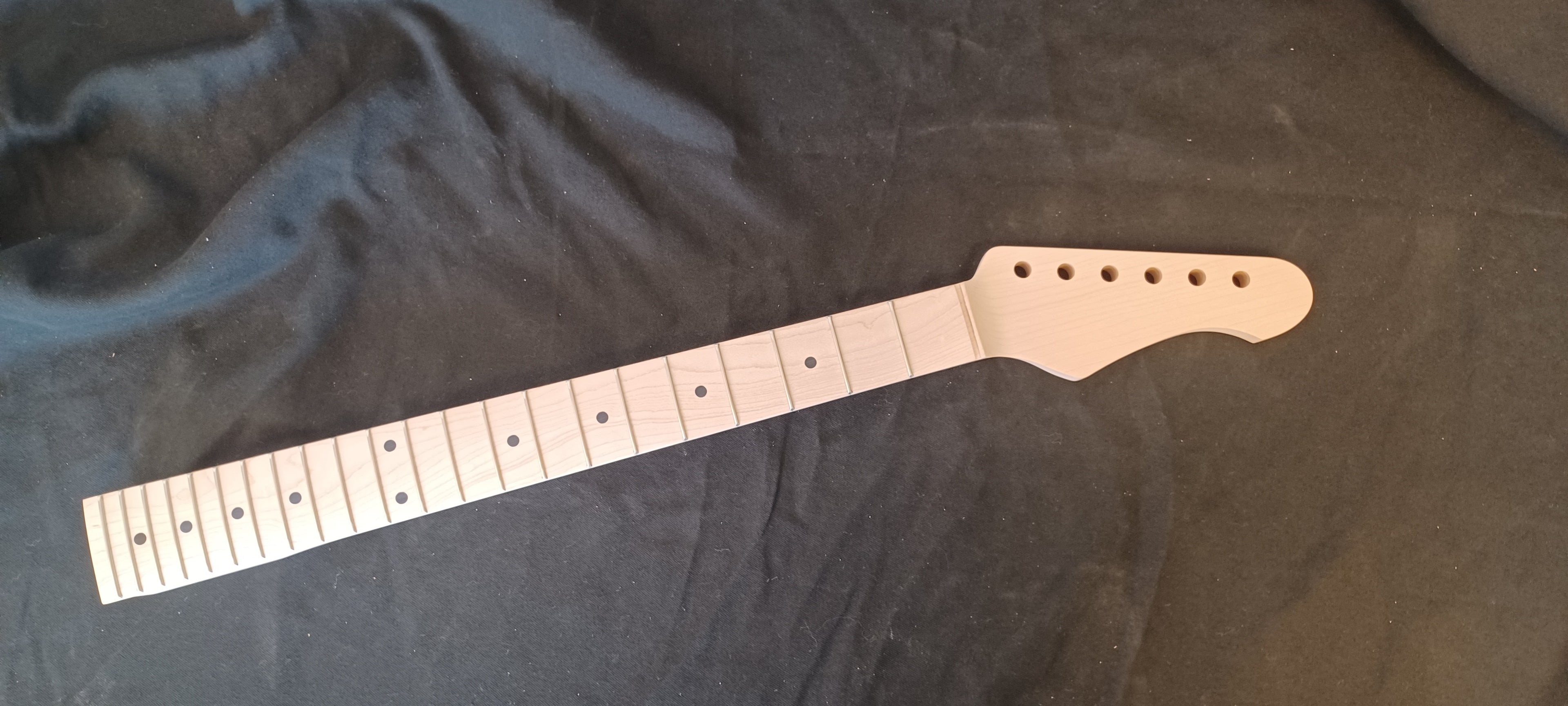 Maple/Maple R6 Guitar Neck