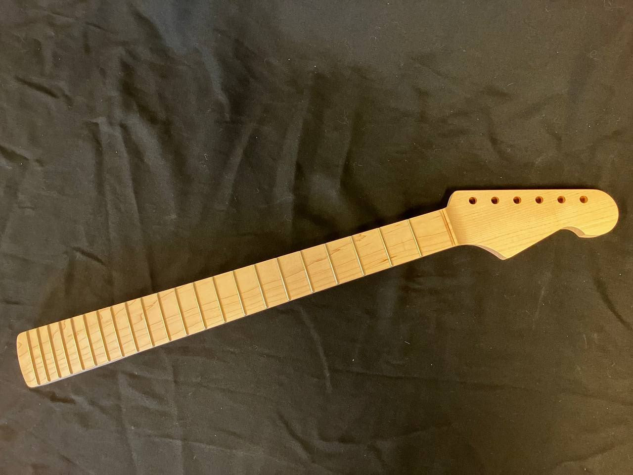 24" Scale Qtrswn Maple/Maple U2 Neck