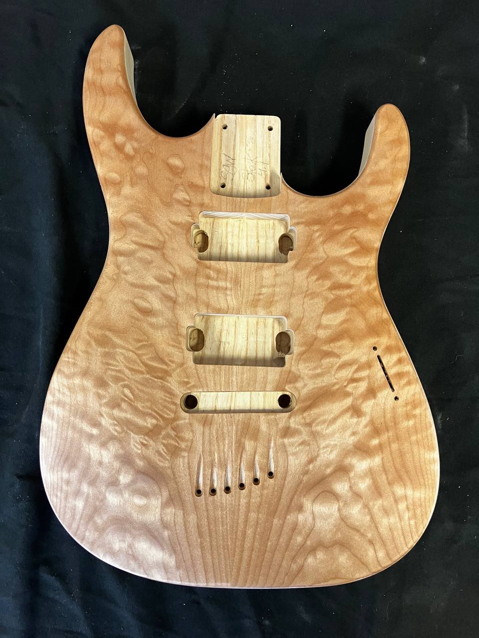 Swamp Ash/Quilted Maple 24 Fret Dinky Strat Body
