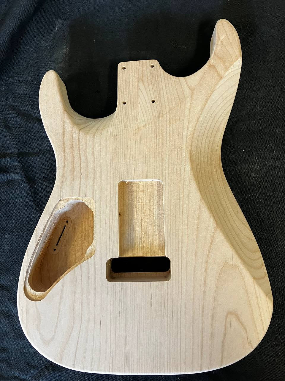 Alder/Quilted Maple Dinky Strat