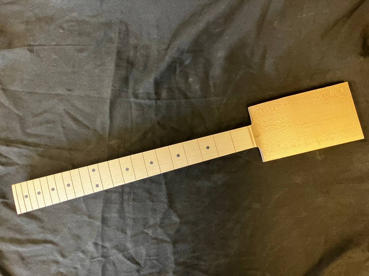 Qtrswn Maple/Qtrswn Maple Paddlehead Guitar Neck