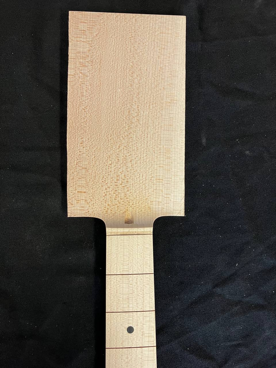Qtrswn Maple/Qtrswn Maple Paddlehead Guitar Neck