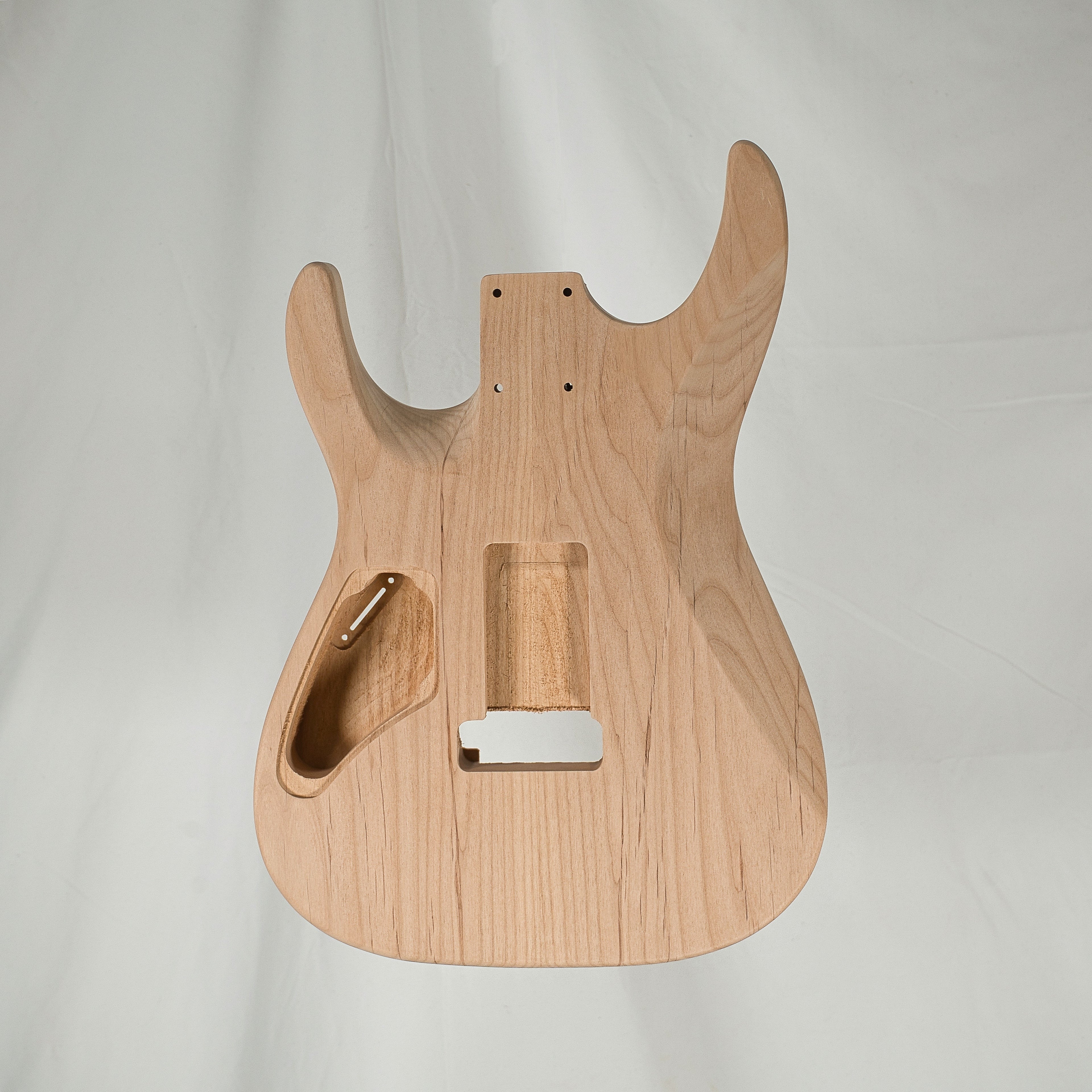 Alder/Quilted Maple 24 Fret Dinky Strat