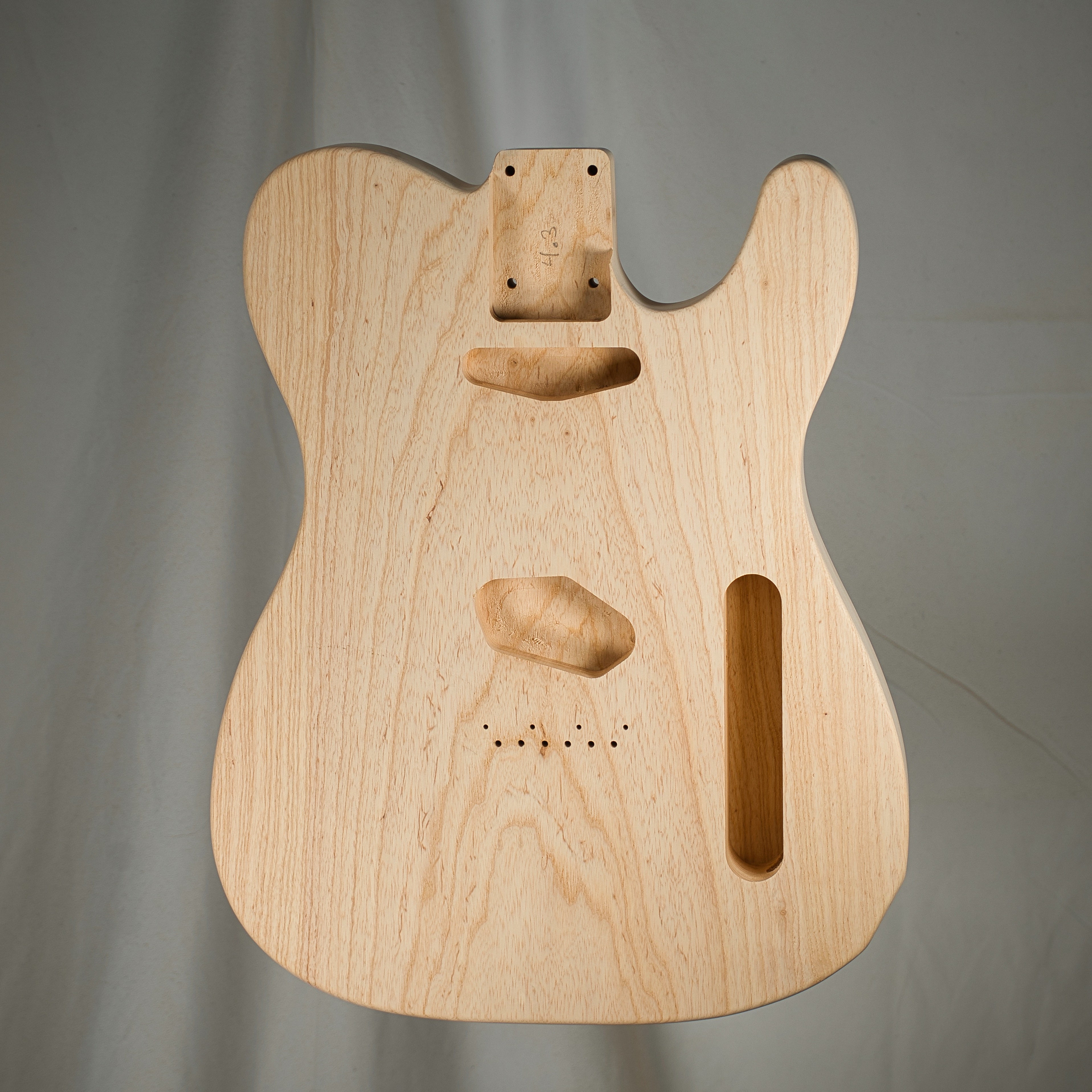 1PC Swamp Ash Tele Guitar Body