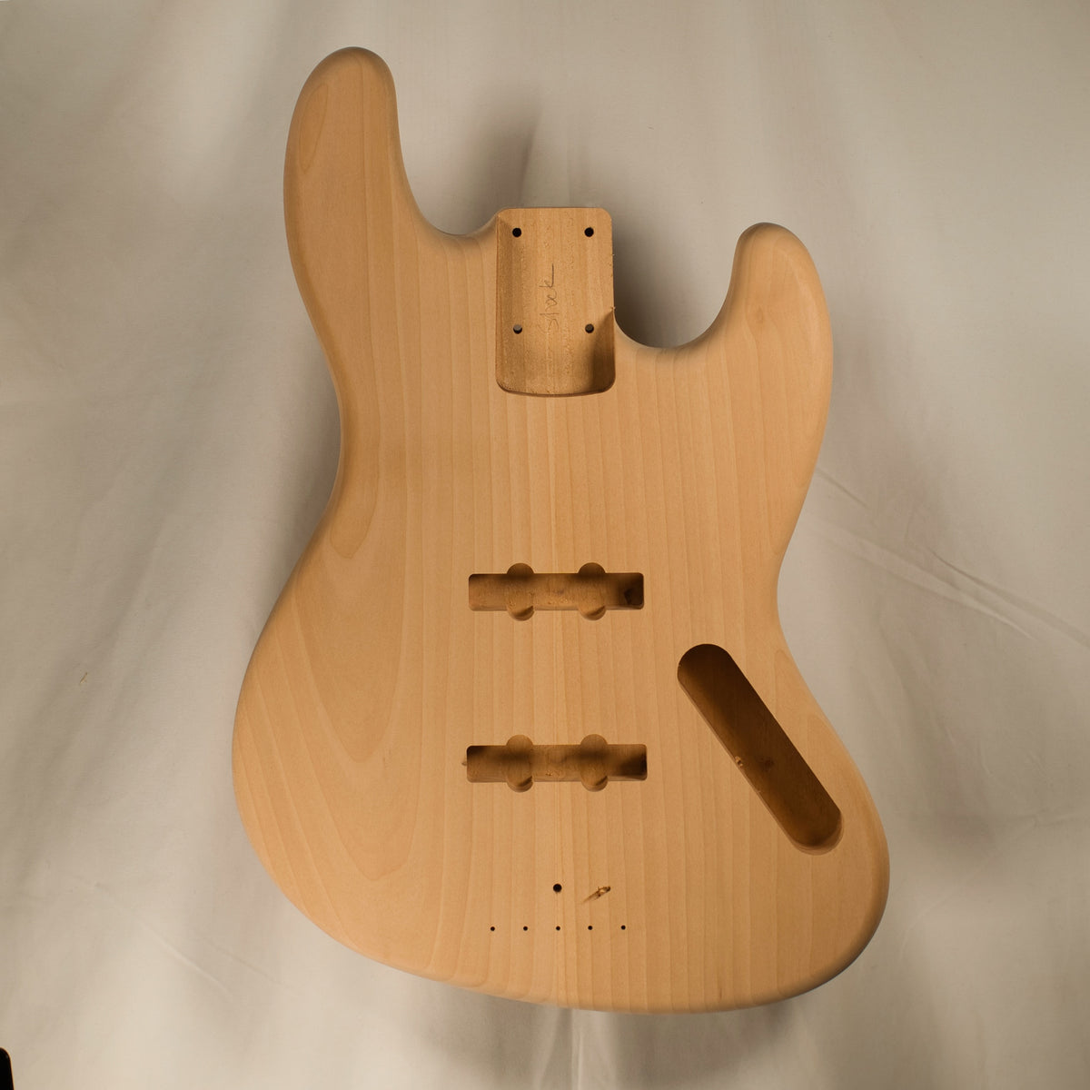 Alder J Bass Body